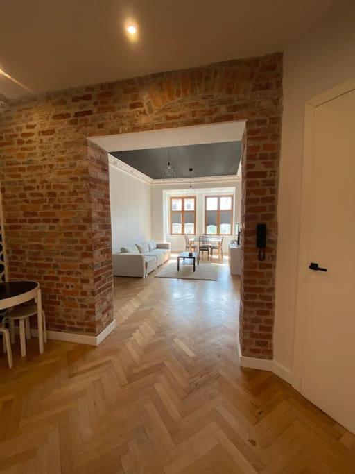 Ferienwohnung Wyjatkowy Apartament Blisko Rynku Breslau Exterior foto